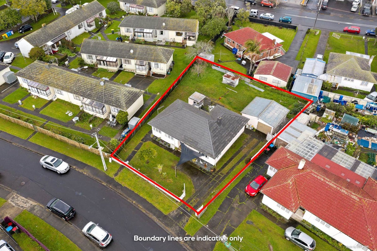 2 William Blofield Avenue, Wesley, Auckland - Carousel 1