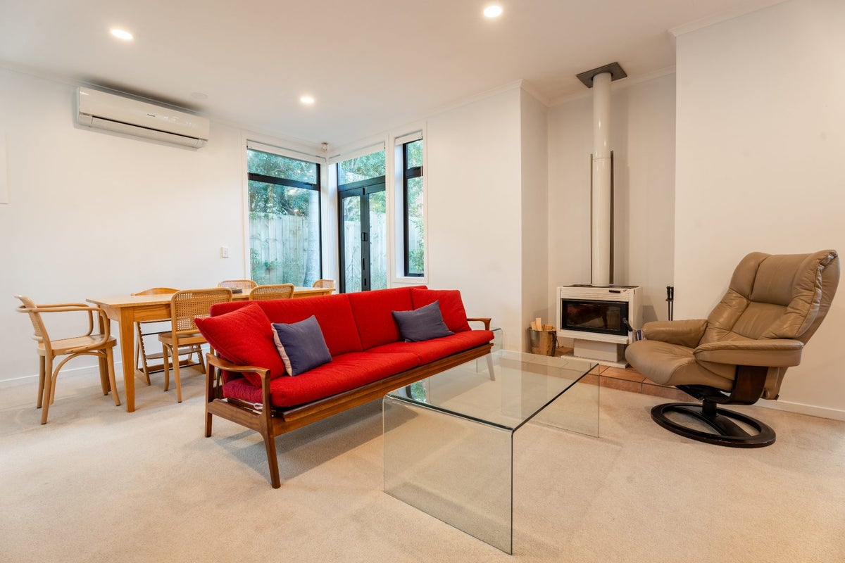 2/12 Bay Road, St Heliers, Auckland - Carousel 2