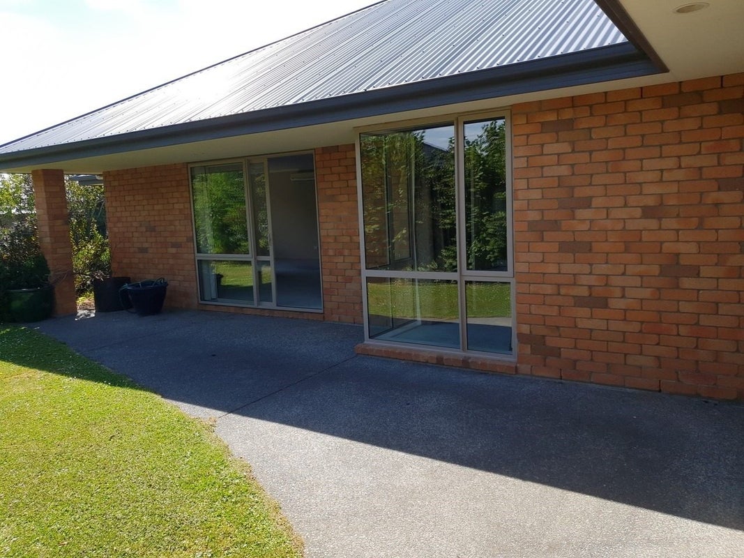 42 Eaglesome Avenue, Aidanfield, Christchurch - Carousel 2