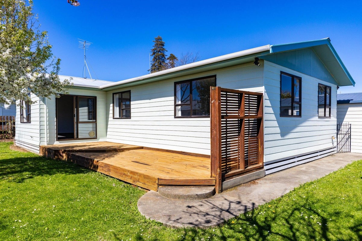 2/8 Eltham Road,, Blenheim, BLENHEIM - Carousel 1