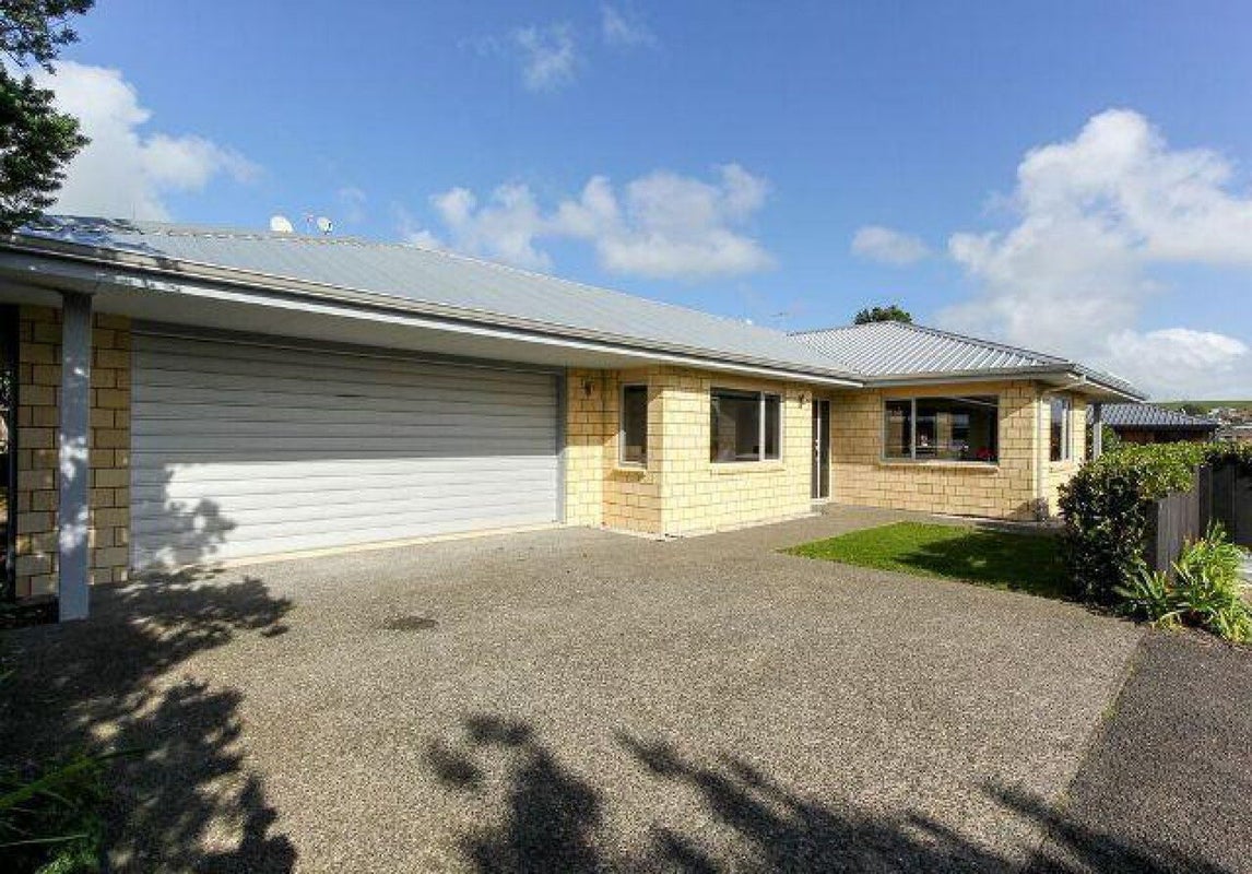 455 Devon Street West, Lynmouth, New Plymouth - Carousel 2