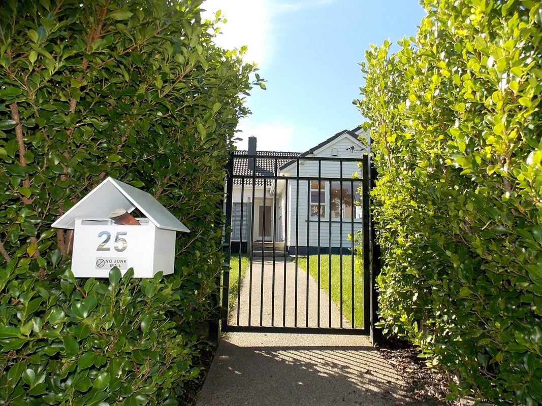 25 Kawau Road, Greenlane, Auckland - Carousel 2