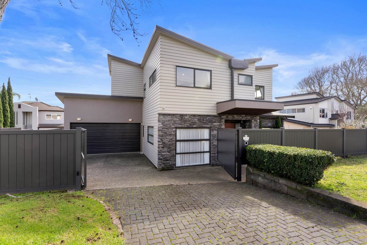 51 Crossfield Road, Glendowie, Auckland - Carousel 2