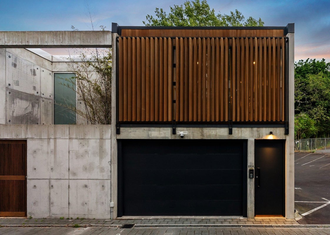 66A Grafton Road, Grafton, Auckland - Carousel 1