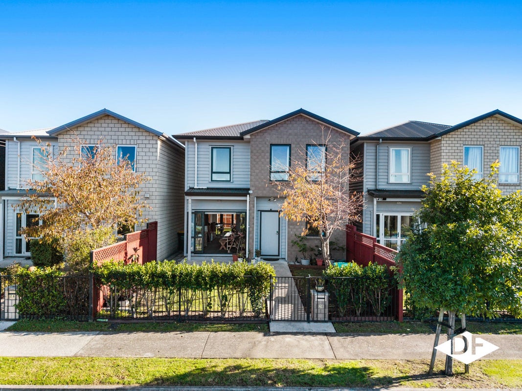 28 Kuurae Crescent, Weymouth, Auckland - Carousel 2