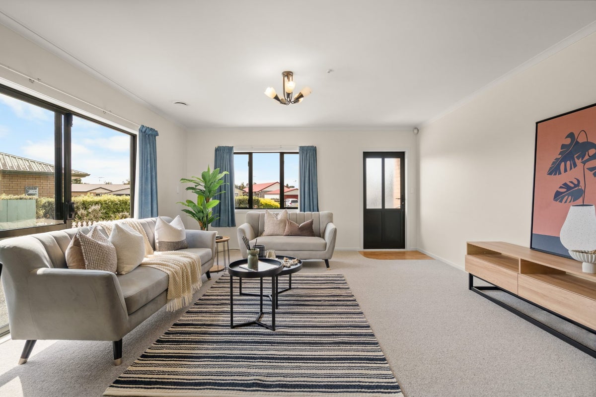 9 Harvard Court, Melville, Hamilton - Carousel 2