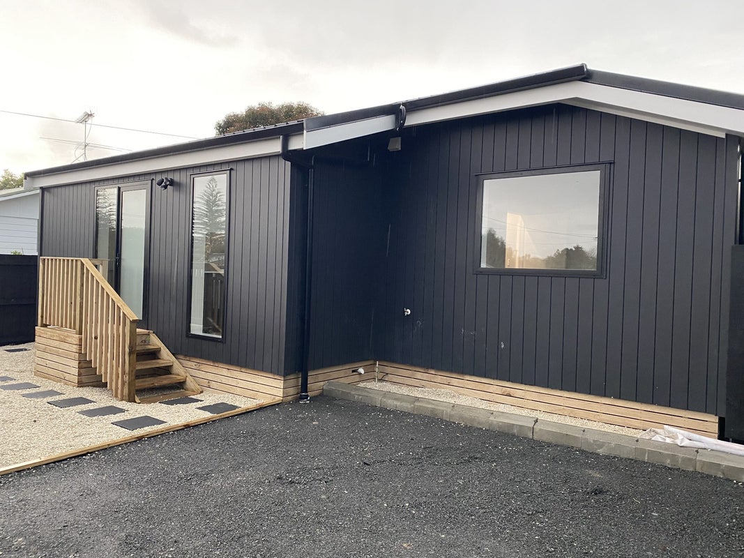 102 Second View Avenue, Beachlands, Auckland - Carousel 1