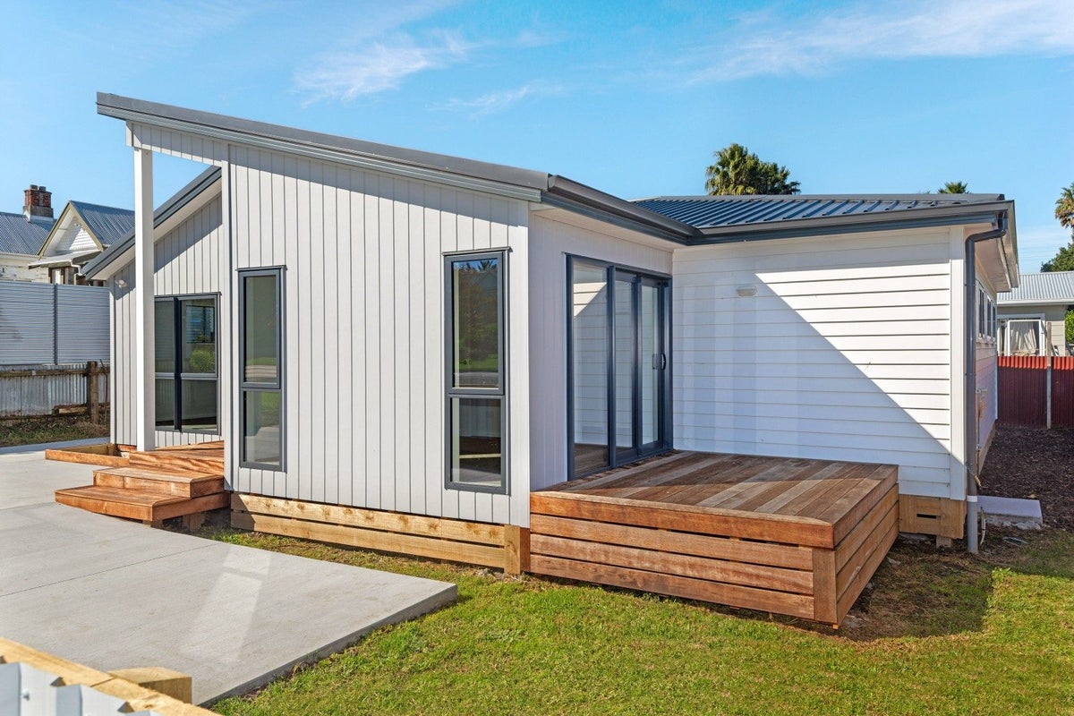 15 Ormond Road, Whataupoko, Gisborne - Carousel 16