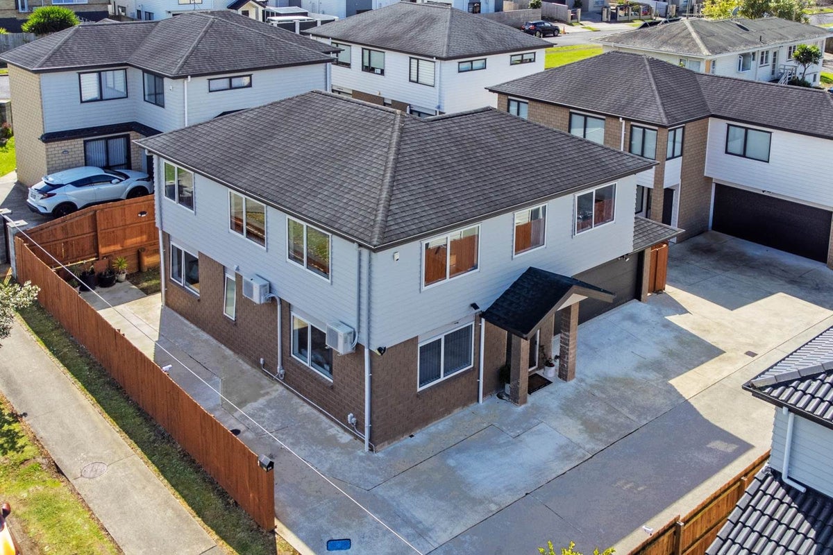 21 Hayward Road, Papatoetoe, Auckland - Carousel 1