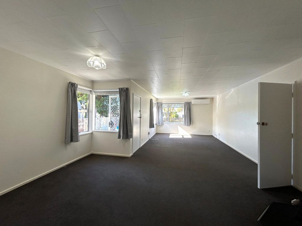 44 Avenue Road, Greenmeadows, Napier - Carousel 2