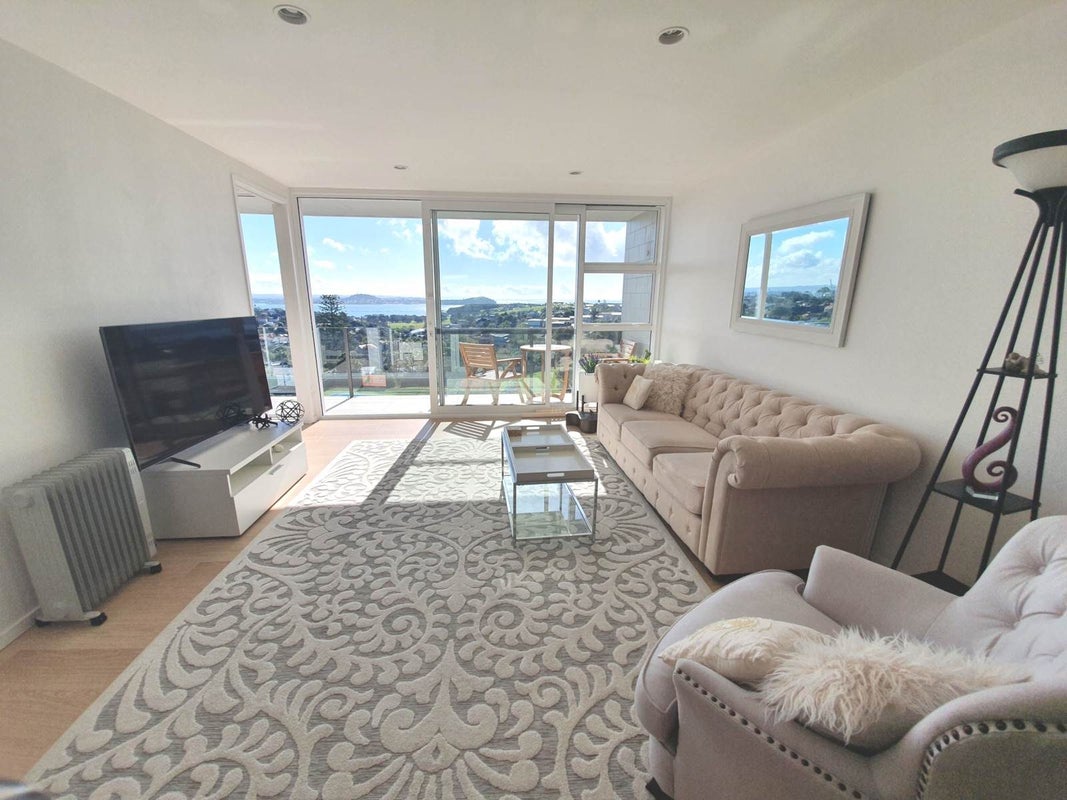 4/160 Kepa Road, Orakei, Auckland - Carousel 1