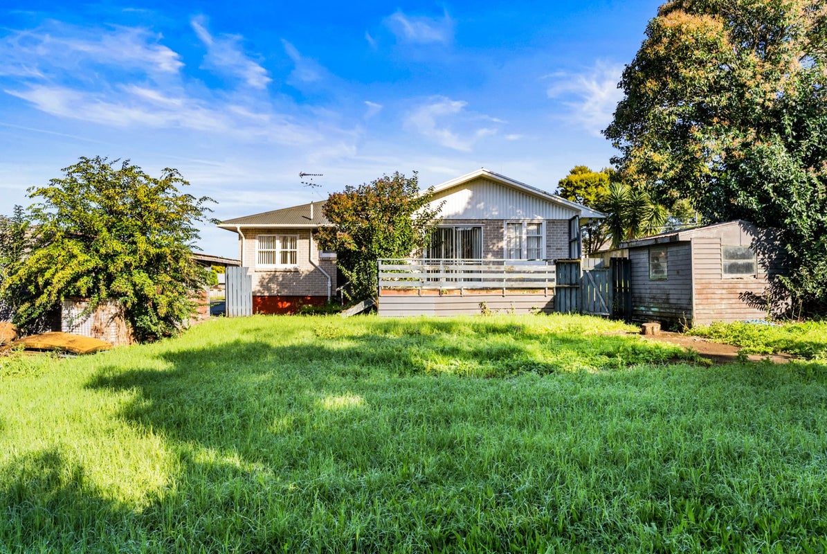 14 Fleming Street, Manurewa East, Auckland - Carousel 2