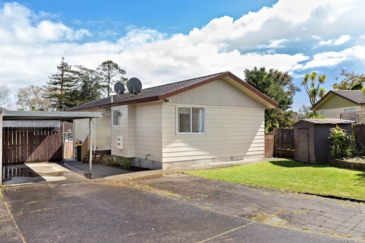 1/10 Borich Road, Sunnyvale, Auckland - Carousel 1