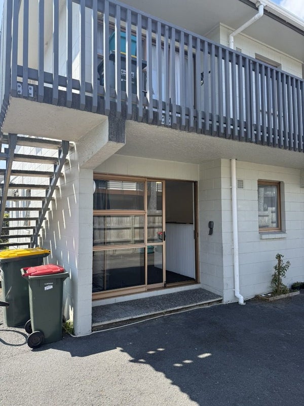 4/47A Cook Street, Hamilton East, Hamilton - Carousel 1