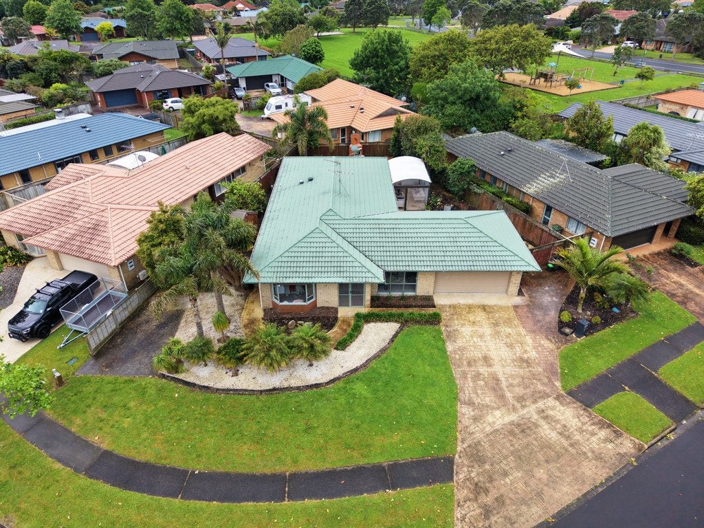 9 Millington Place, Huntington Park, Auckland - Carousel 2