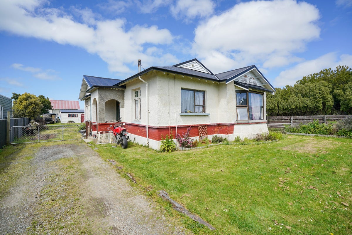 166 Princes Street, Strathern, Invercargill - Carousel 1
