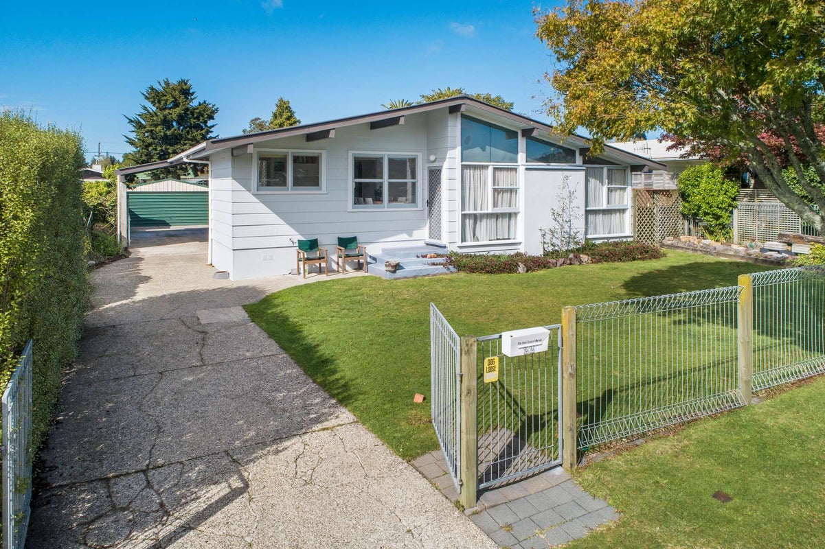 22 Totaravale Street, Pukehangi, Rotorua - Carousel 1