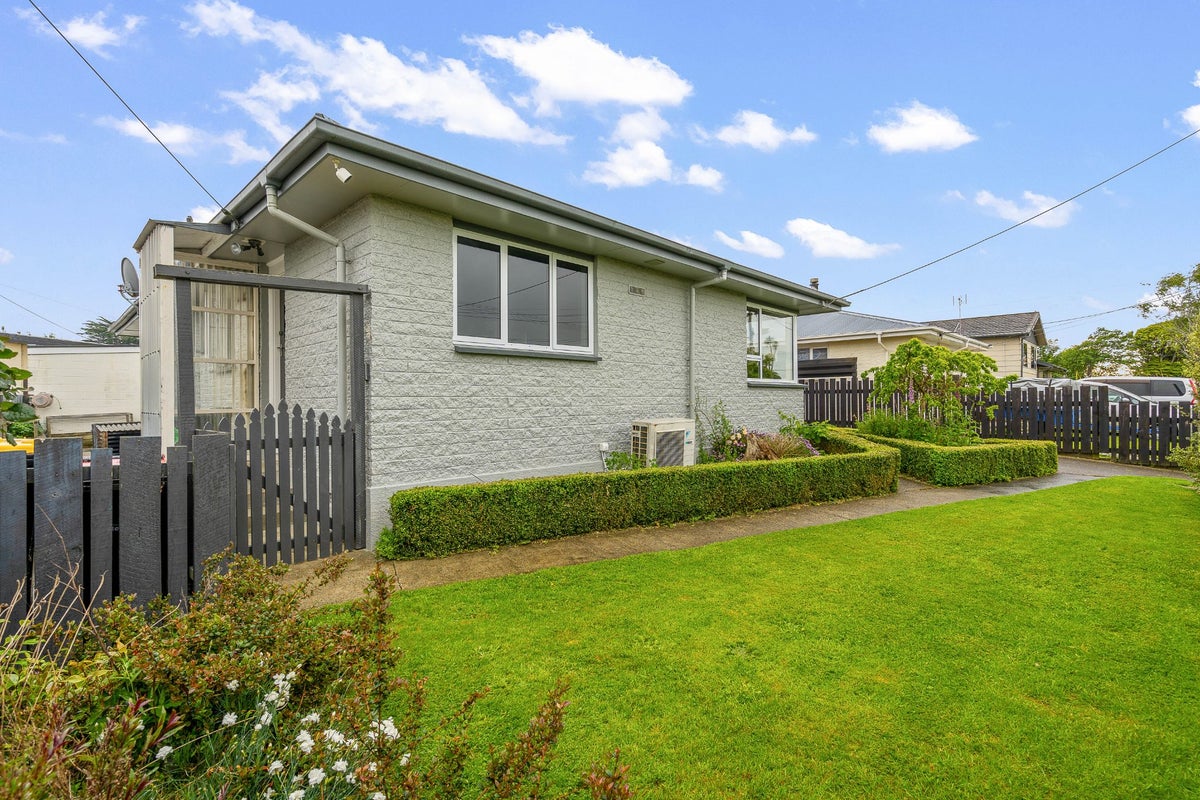 86 Paterson Street, Grasmere, Invercargill - Carousel 2