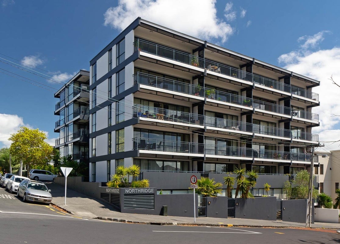 2E/28 Stanwell Street, Parnell, Auckland - Carousel 1