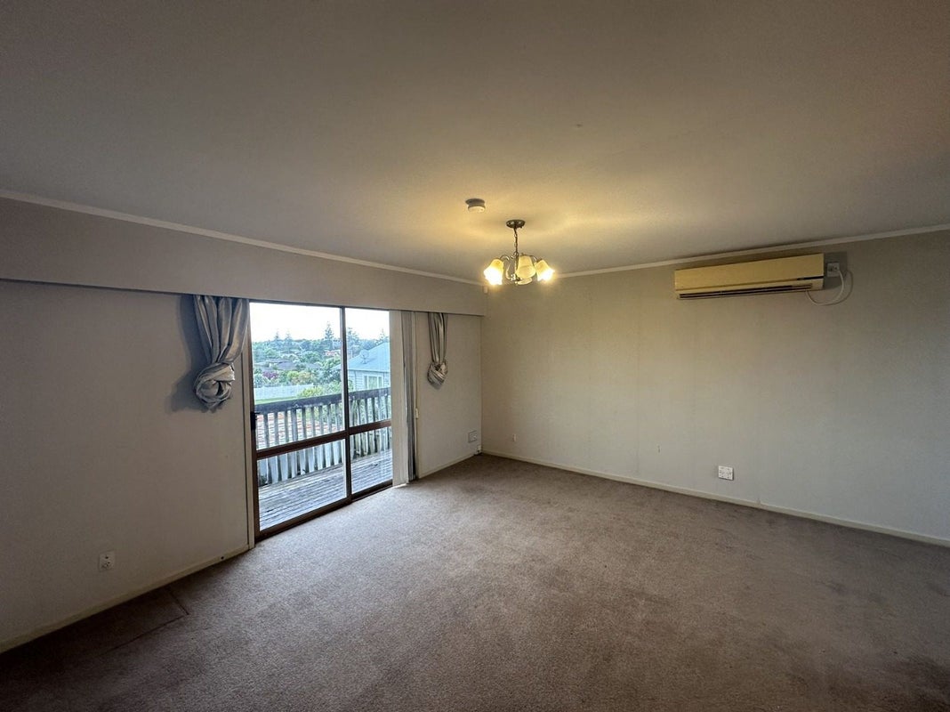 2/3 Karaka Street, New Lynn, Auckland - Carousel 2