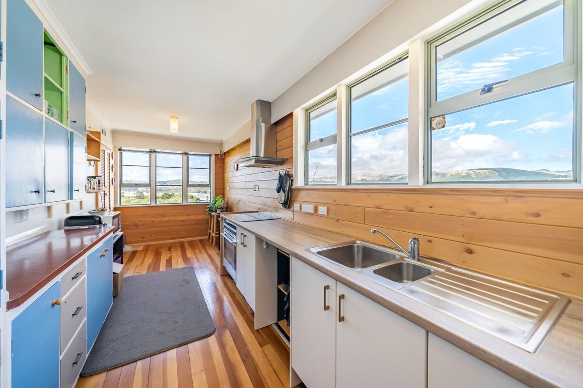 2 Waiho Terrace, Elsdon, Porirua - Carousel 2