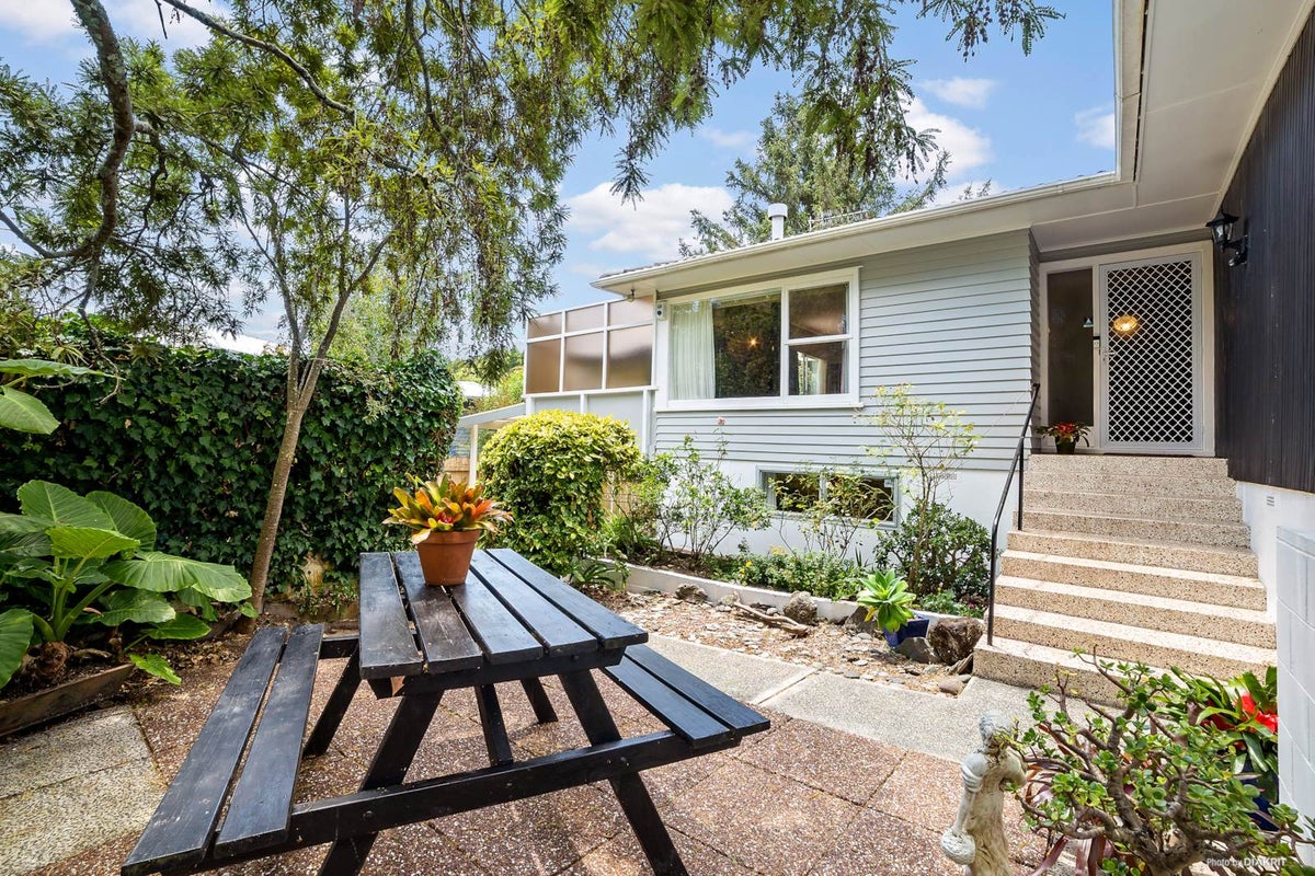 14 Vandeleur Avenue, Birkdale, Auckland - Carousel 2