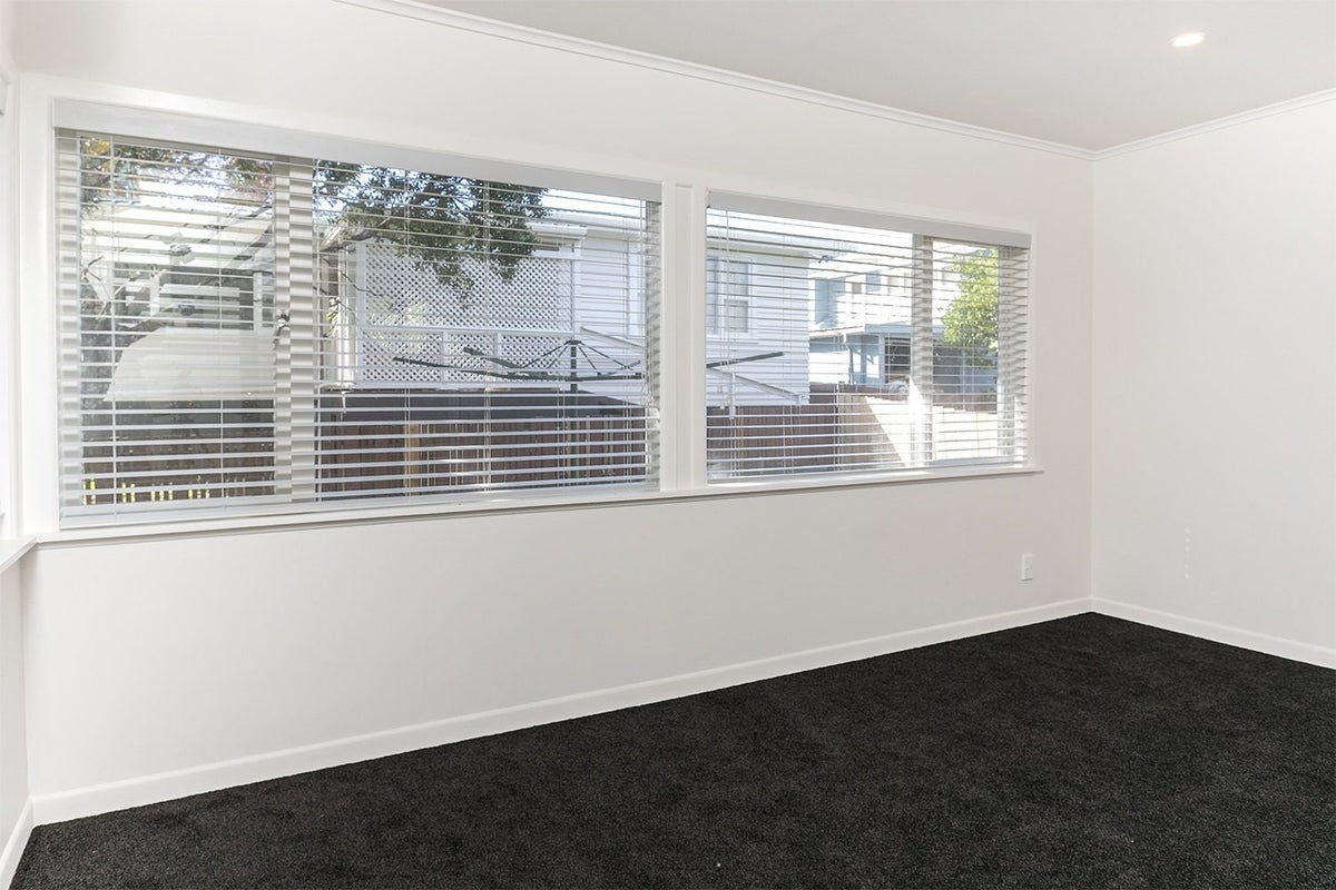 147 Lancaster Road, Beach Haven, Auckland - Carousel 26