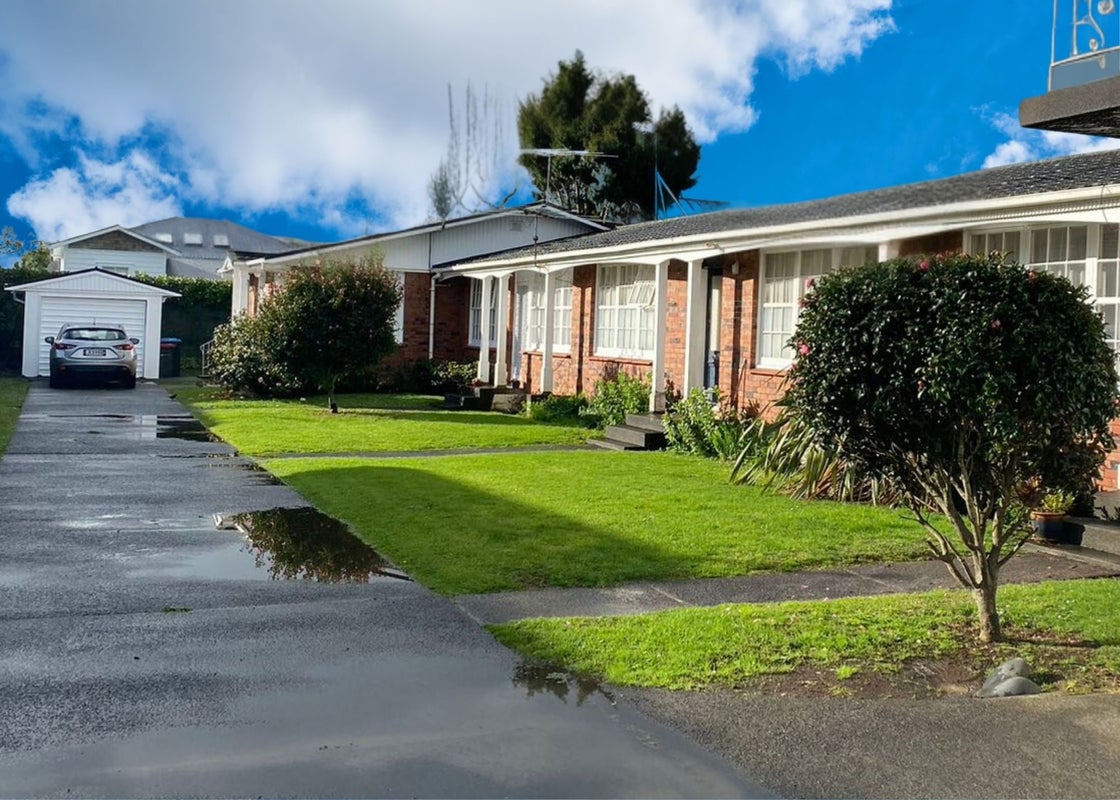 4/13 King Edward Avenue, Epsom, Auckland - Carousel 2
