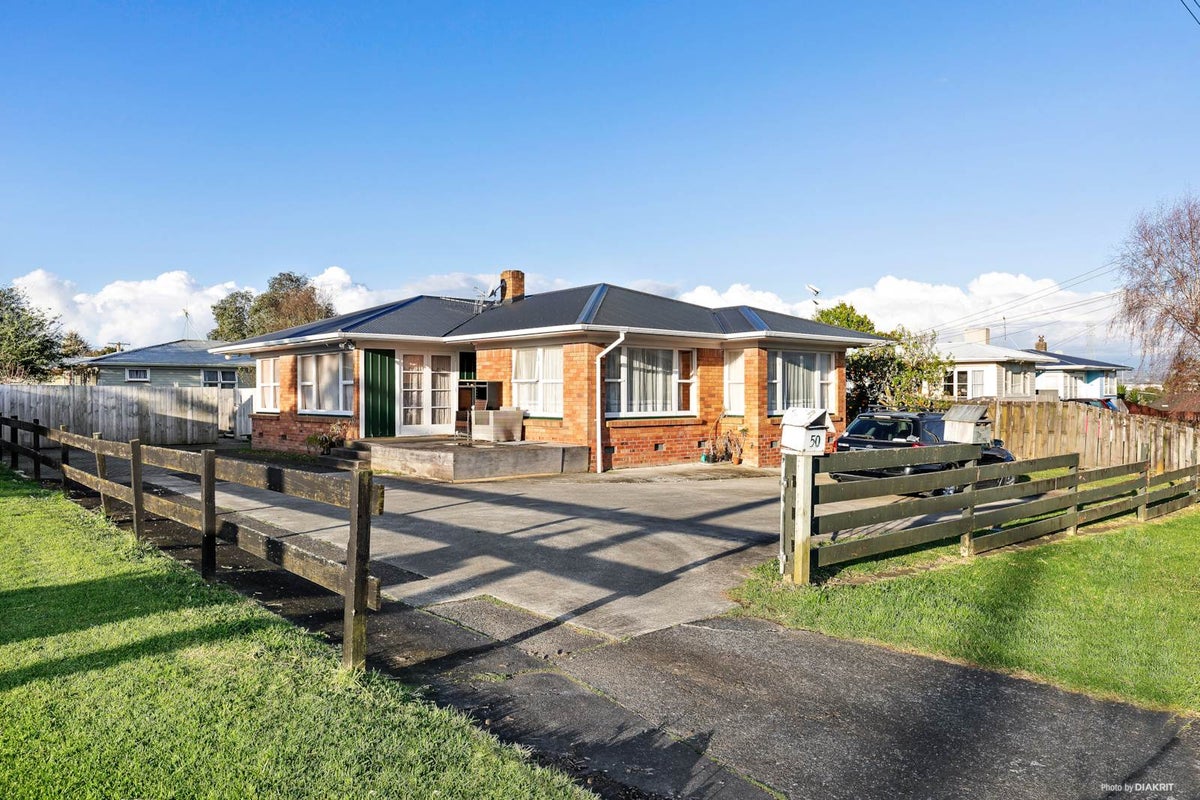 197 Ferguson Road, Coastlands, Whakatane - Carousel 1