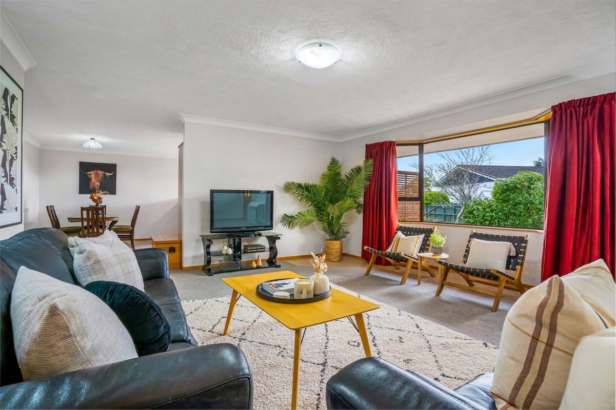 1 Niddry Crescent, Winton, Winton - Carousel 2