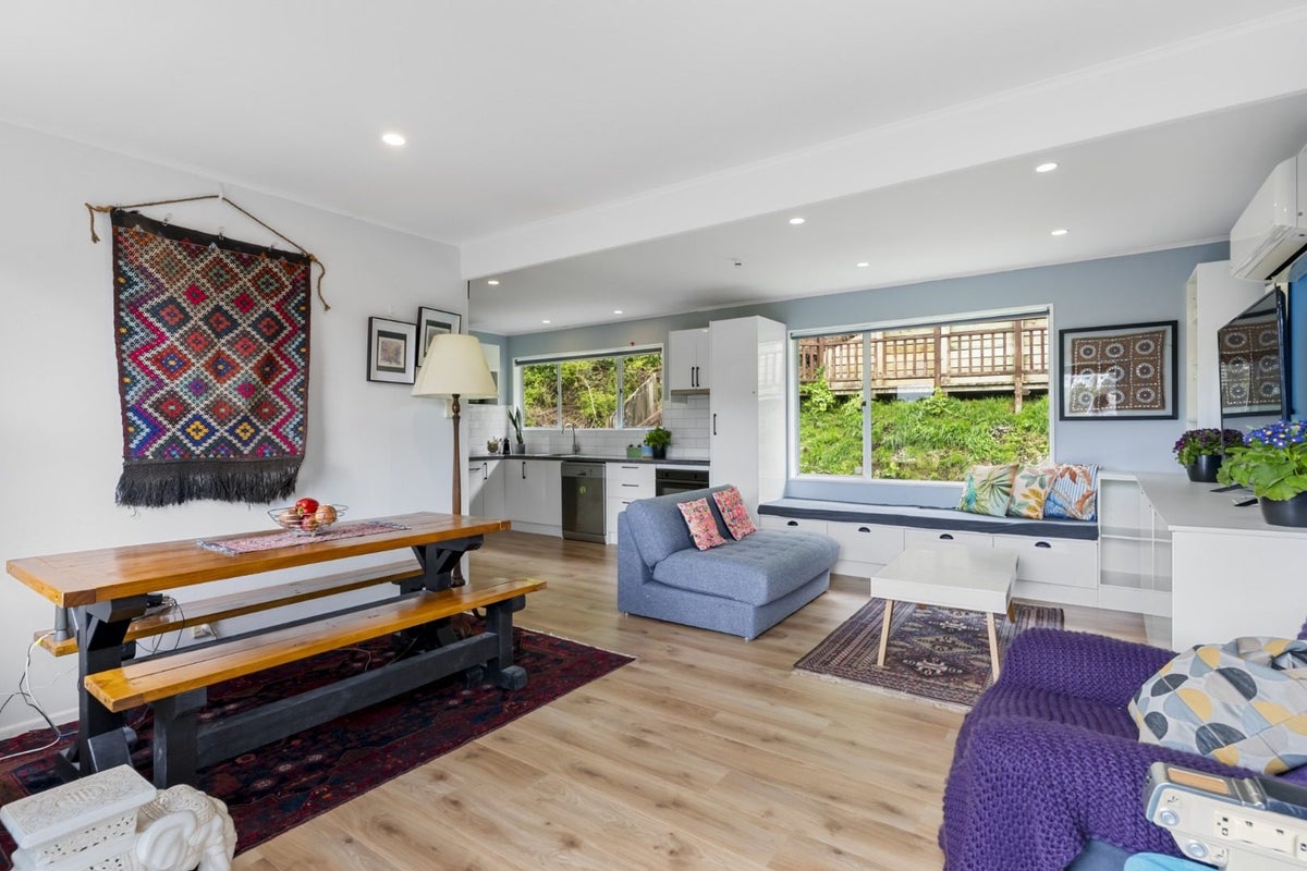 70B Old Porirua Road, Ngaio, Wellington - Carousel 1