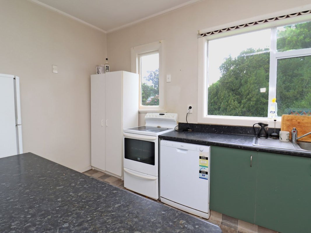 6 Foyle Street, Oamaru North, Oamaru - Carousel 2