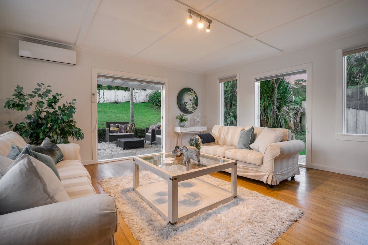 14 Atkinson Road, Titirangi, Auckland - Carousel 2