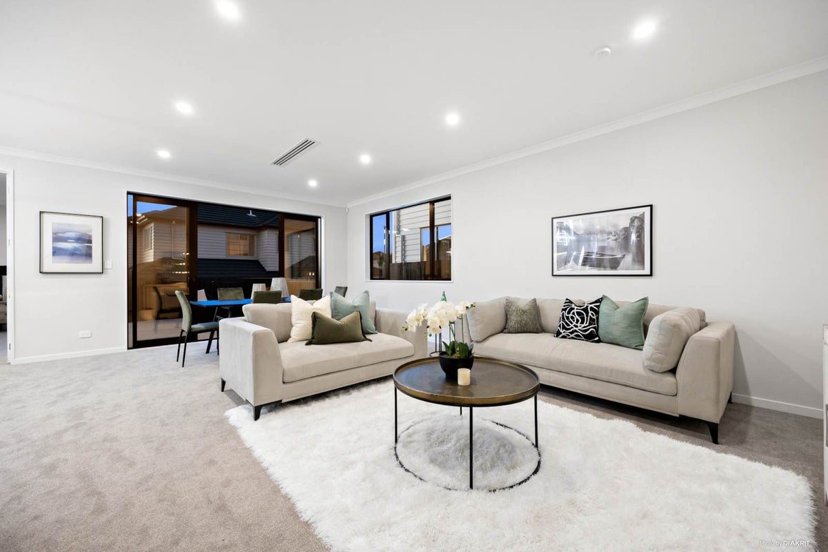 16B Gollan Road, Mount Wellington, Auckland - Carousel 2