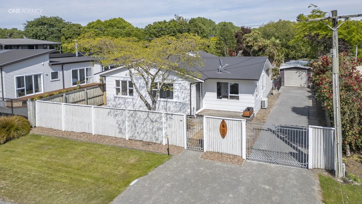 16 Stalkers Road, Woodend Beach, Kaiapoi - Carousel 1