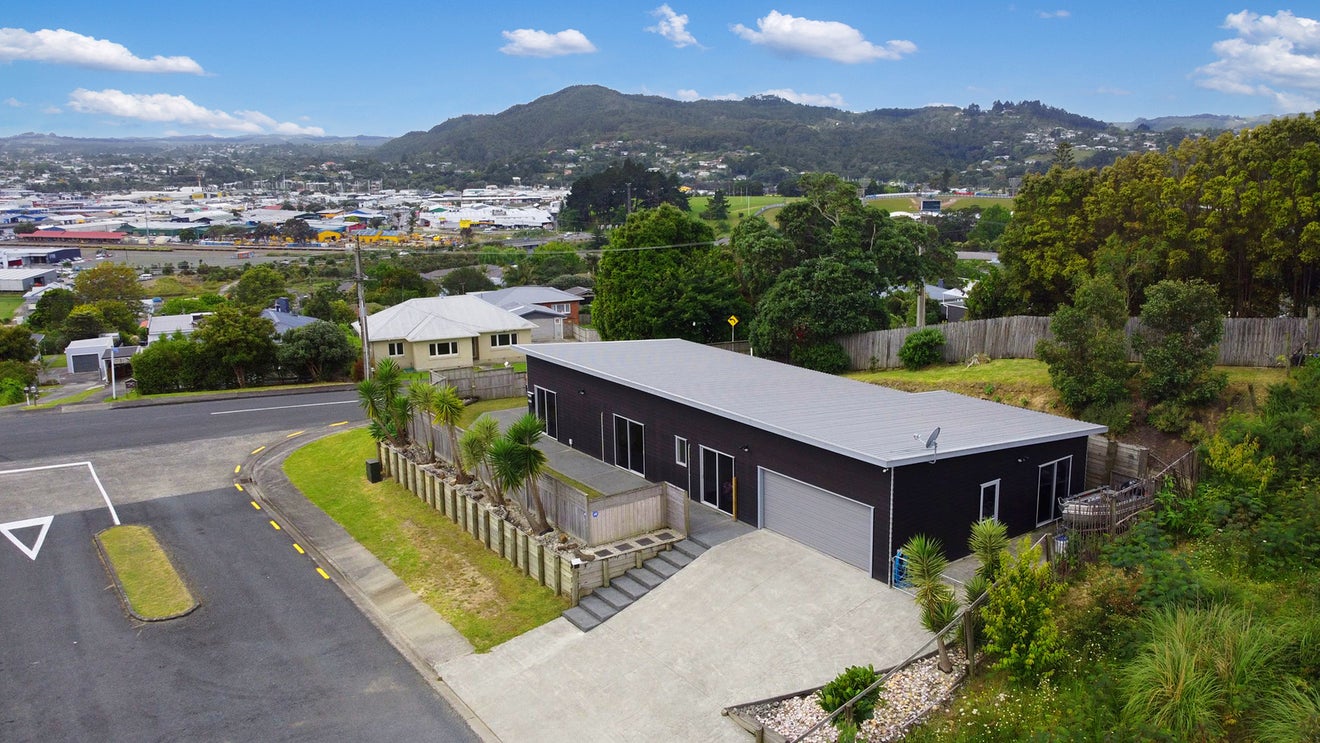 1 Sun Valley Drive, Morningside, Whangarei - Carousel 20