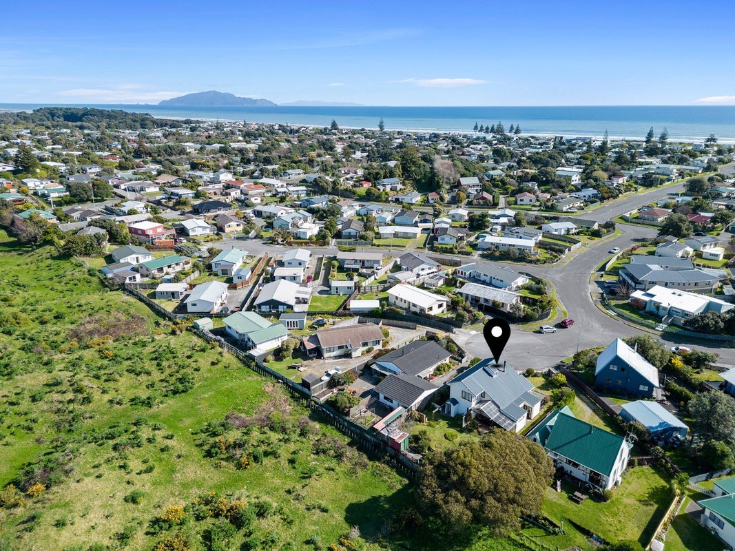 36 Simcox Street, Otaki Beach, Otaki - Carousel 2