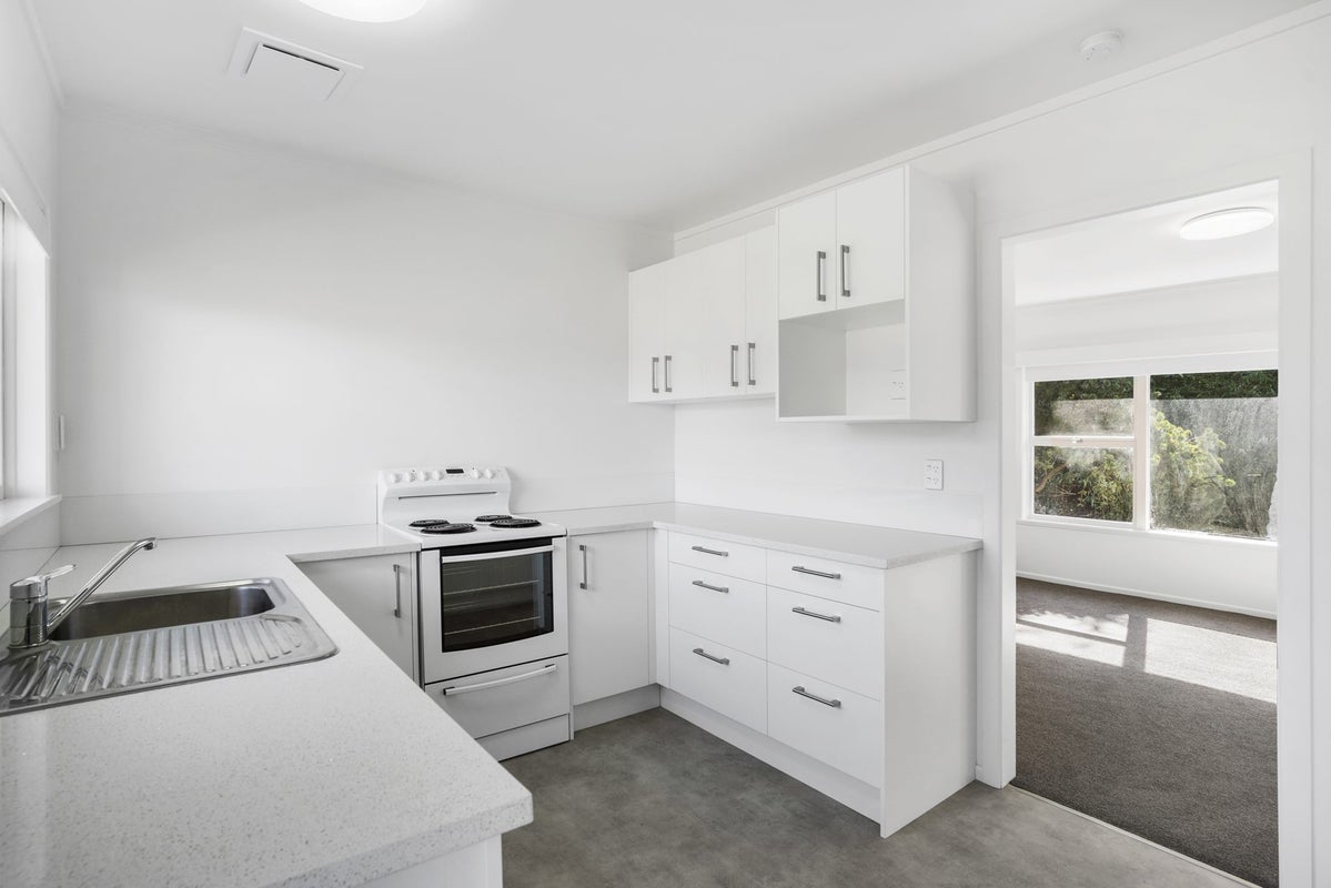 2/90 Ngapuhi Road, Remuera, Auckland - Carousel 1