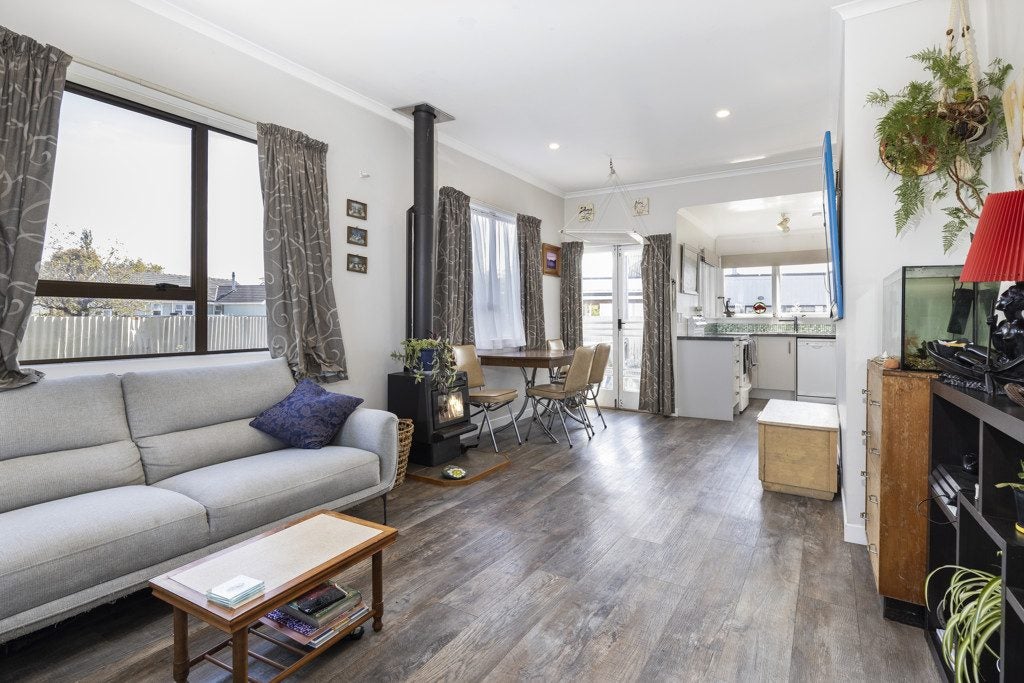 1A Costello Avenue, Mayfield, Blenheim - Carousel 2