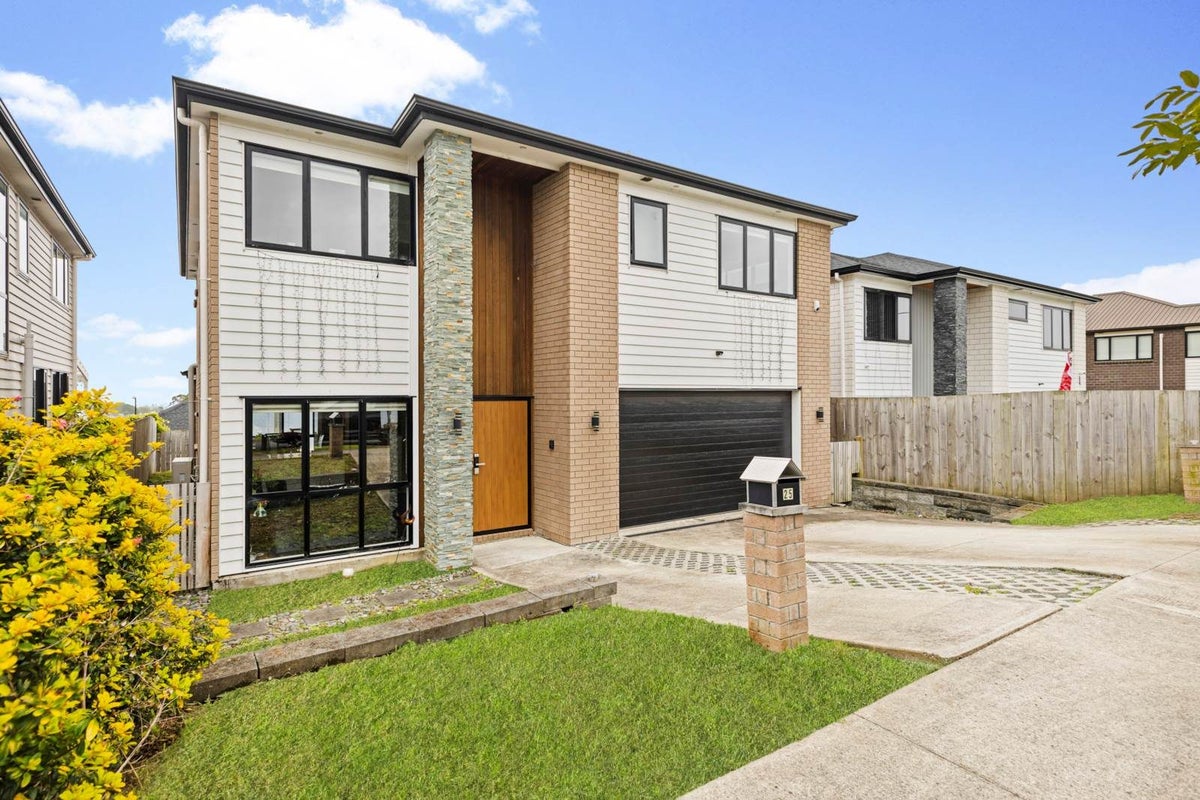 25 Perehia RD, Flat Bush, Auckland - Carousel 1