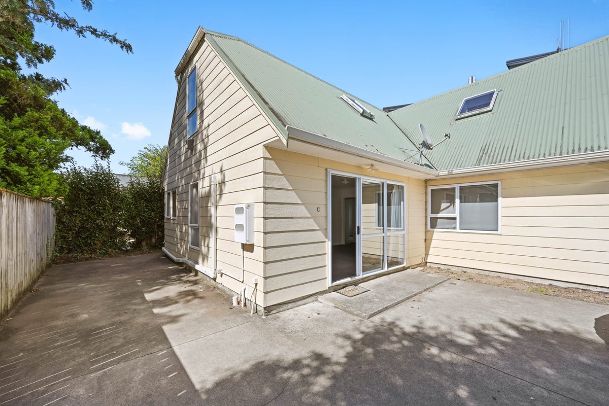 164C Old Farm Road, Hamilton East, Hamilton - Carousel 1