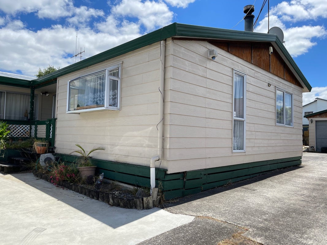 44 Enfield Street, Nawton, Hamilton - Carousel 1