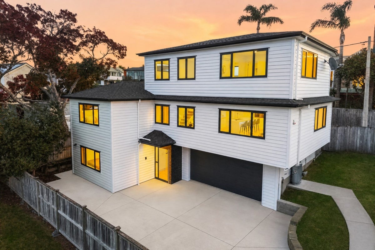 127A Exmouth Road, Northcote, Auckland - Carousel 2