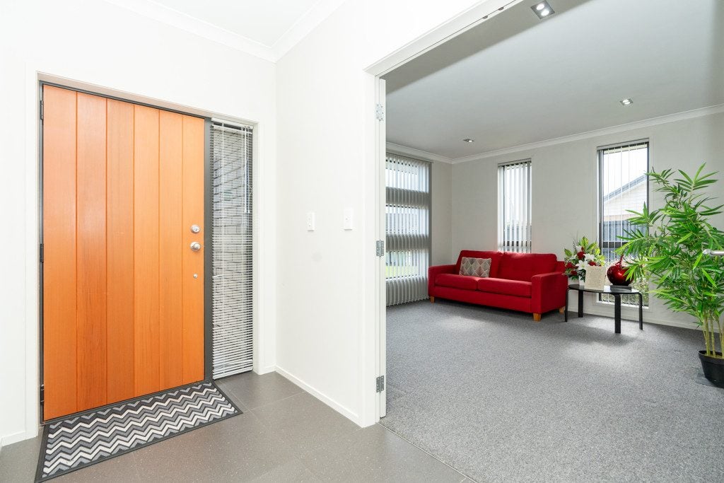 3 Denham Court, Flagstaff, Hamilton - Carousel 2