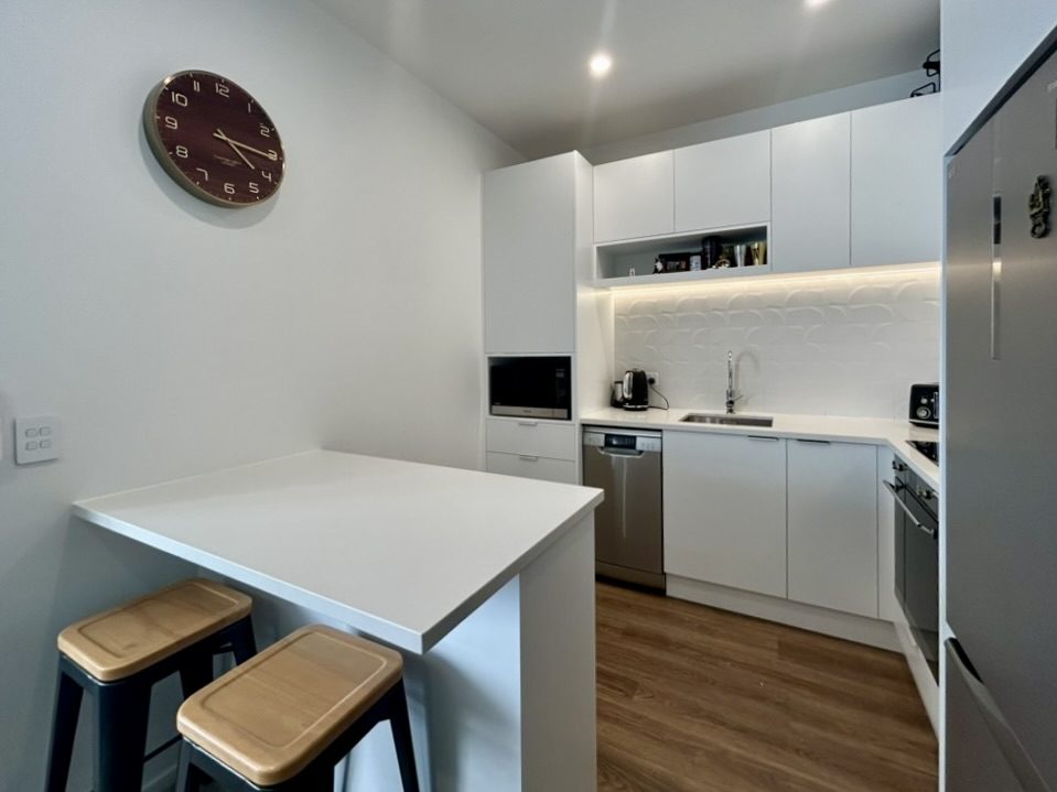 1817A Great North Road, Avondale, Auckland - Carousel 1