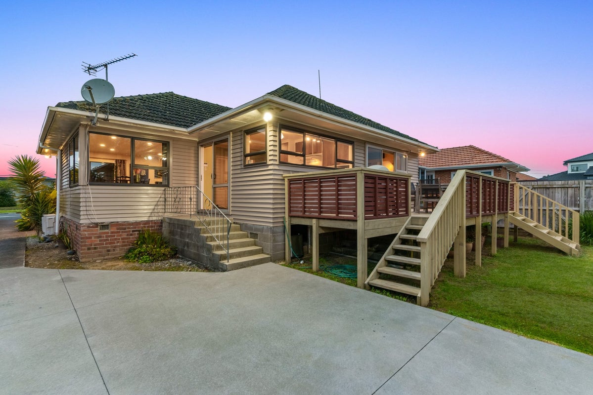 18 Maxwell Avenue, Papatoetoe, Manukau City, Auckland - Carousel 1