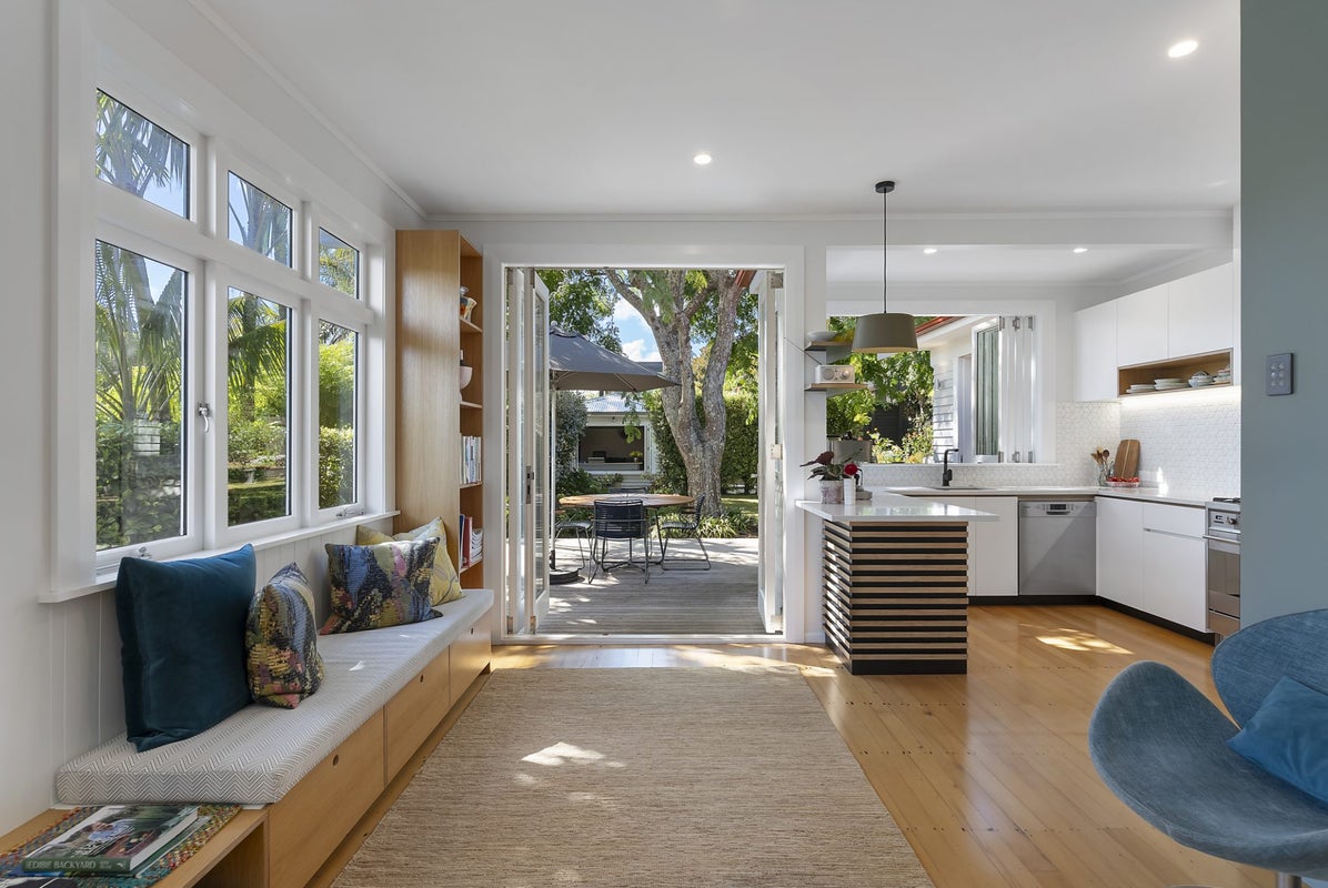 13 Edgars Road, Westmere, Auckland - Carousel 2