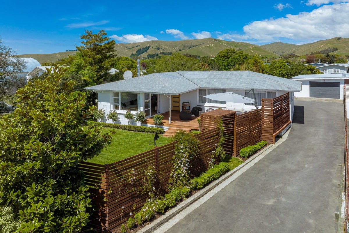 11 Mitchell Street, Redwoodtown, Blenheim - Carousel 2
