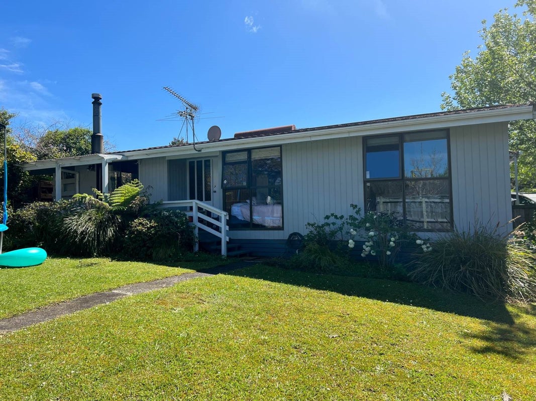 34 Oreil Avenue, West Harbour, Auckland - Carousel 1