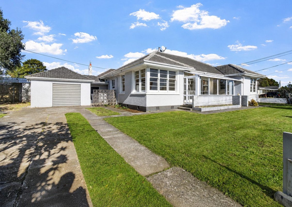27 Tokomaru Street, Welbourn, New Plymouth - Carousel 1